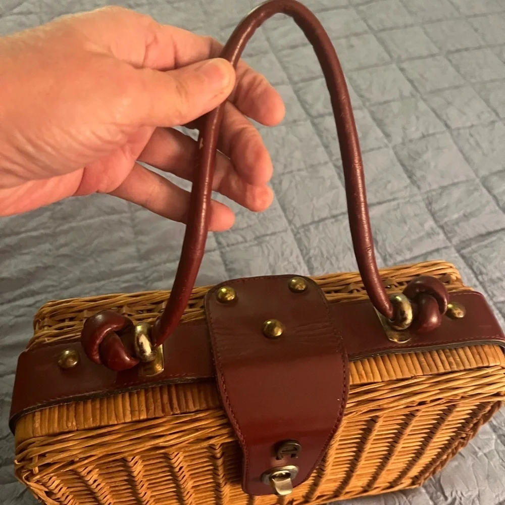 Etienne Aigner Vintage Iconic Wicker Handbag in Aigner signature burgundy